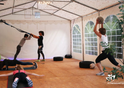 Fitnessgarten-Pavillon-Training